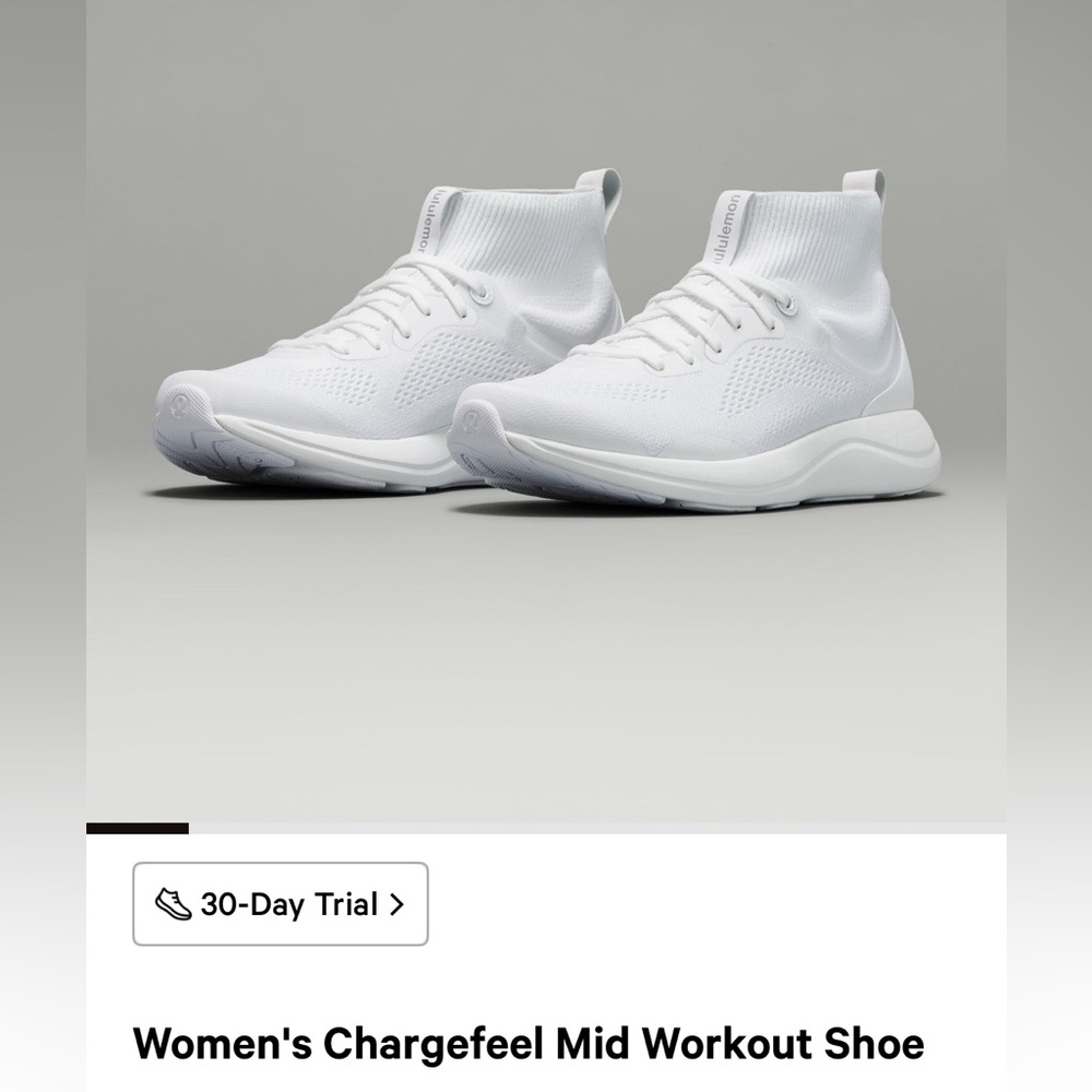 Lululemon women’s chargefeel mid workout shoe 9.5